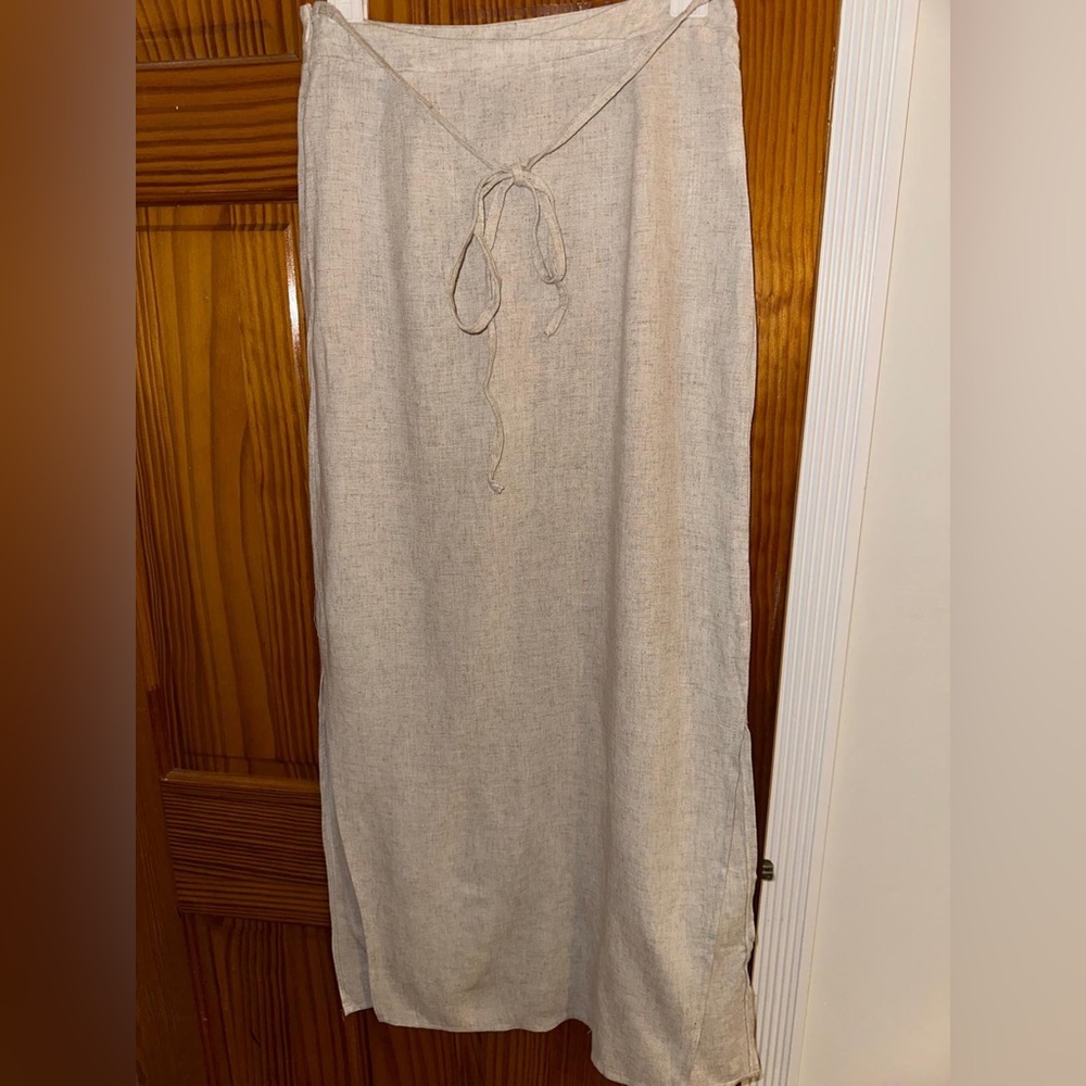 Woman’s Skirt